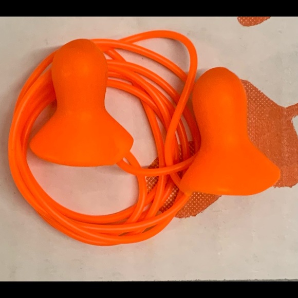 HOWARD LEIGHT BY HONEY WELL - Picture 1 of 4